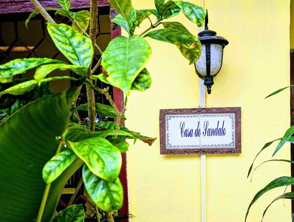 Casa Do Sandalo Boutique Guest House Дили Экстерьер фото