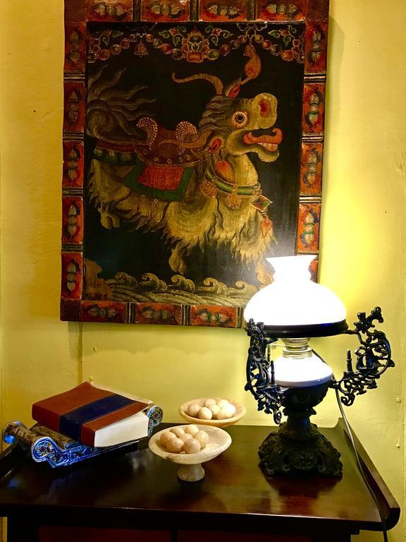 Casa Do Sandalo Boutique Guest House Дили Экстерьер фото