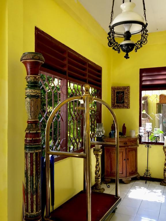 Casa Do Sandalo Boutique Guest House Дили Экстерьер фото