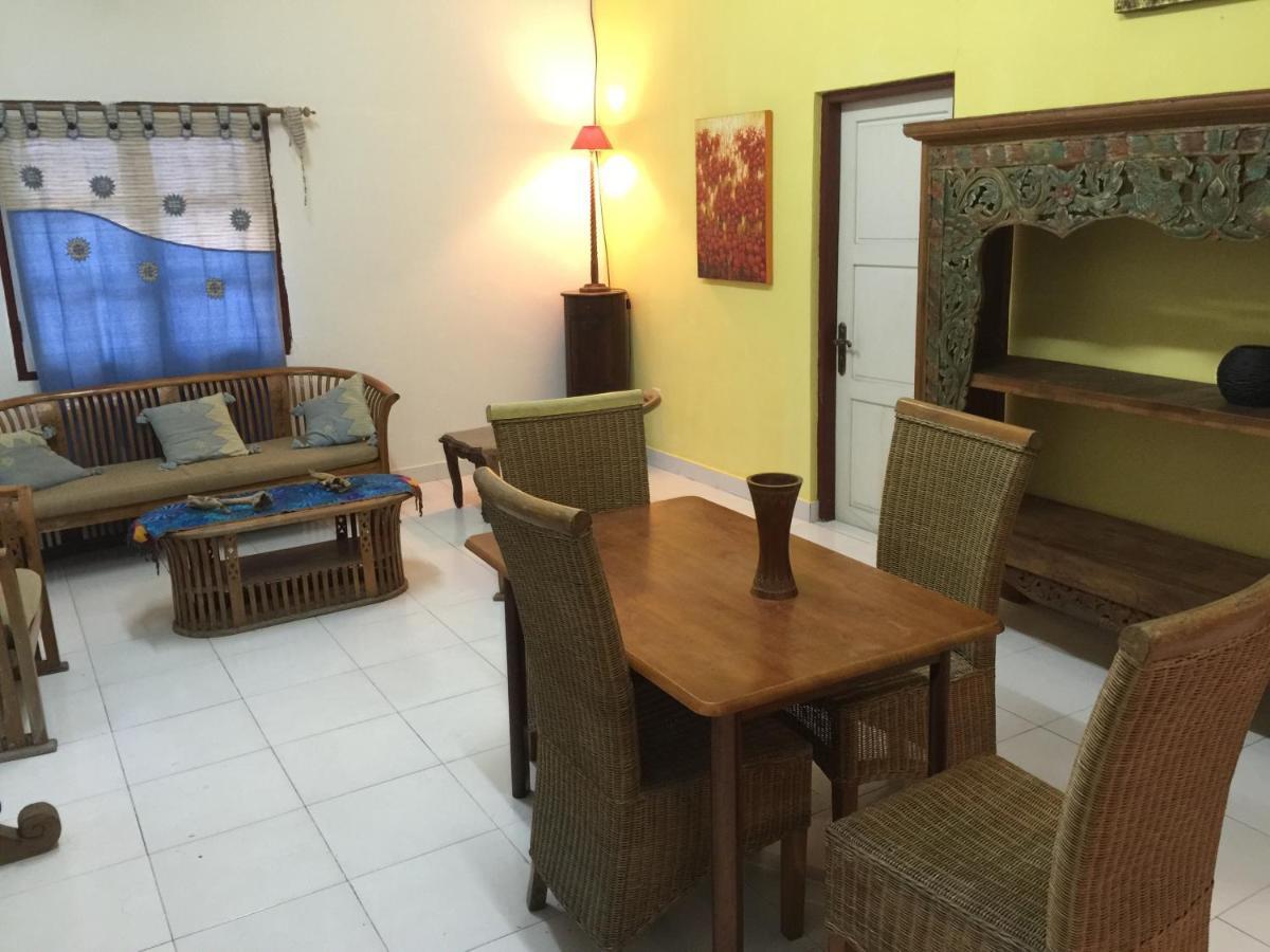 Casa Do Sandalo Boutique Guest House Дили Экстерьер фото